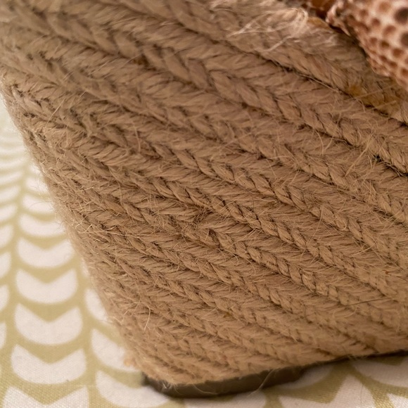 Snakeskin print strappy platform sandals with corded heel. NWOT - Picture 3 of 6